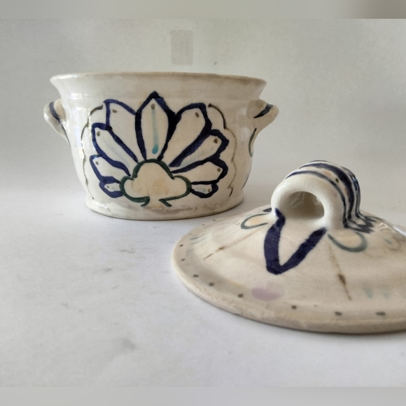 Vintage ceramic pot with lid - Picture 3 of 7